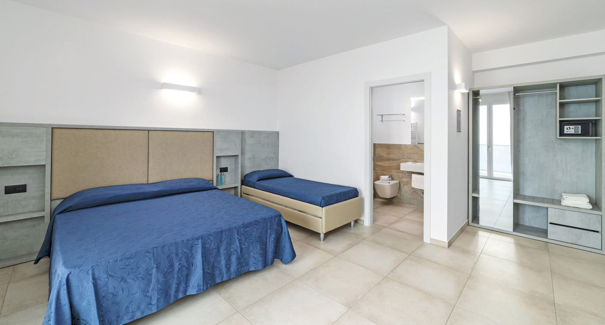 media.Camera-BechRoom-3-CFH-TosiBeach-