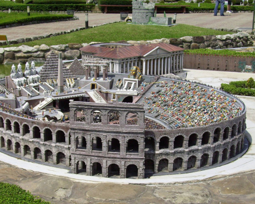 media.Arena-di-Verona-al-parco-tematico-Italia-in-Miniatura-ingressi-gratuiti-per-tutta-la-famiglia-in-vacanza-al-Club-Family-Hotel-Tosi-Beach-Cesenatico