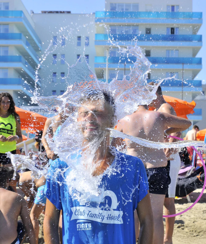 media.Slide-Animazione-CFH-TosiBeach