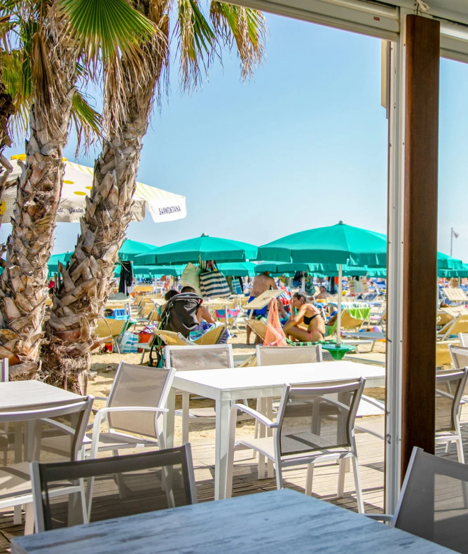 media.Slide-Spiaggia-2CFH-TosiBeach