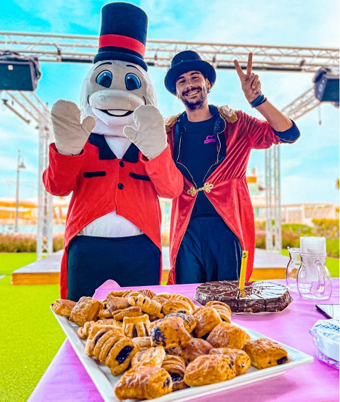 Tosi Beach All Inclusive with open bar unlimited drinks Club Family