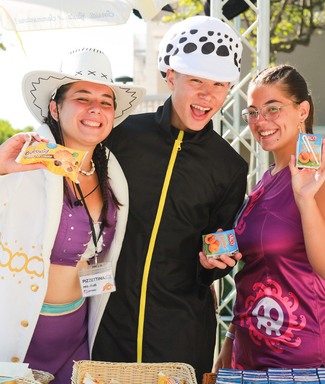 media.Gallery-DinaMerendina_2CFH_TosiBeach